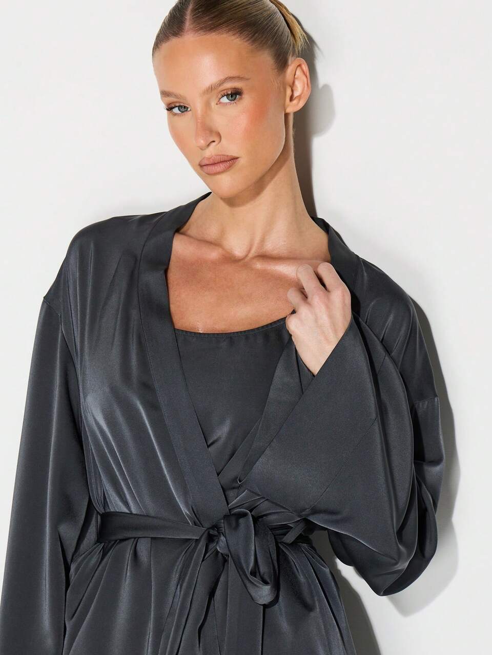 Luxurious Satin Lounge Robe With Belt Tie Kimono Style Sleepwear Pajama Robe For Home Relaxation