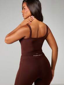 Missguided x Playboy 修身方领无袖露脐上衣，配有可调节肩带，适合积极的生活方式 - 咖啡棕 - 查看 2