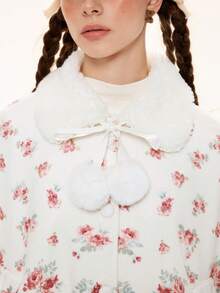 ROMWE Avant Hime Gyaru Cute & Sweet Print Faux Fur Collar Cape Jacket For Women - Apricot - View 2