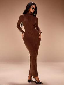 Radiana Vestido longo feminino sexy, minimalista e elegante, marrom café, com gola alta e textura canelada felpuda. Confeccionado em malha de alta elasticidade, modelagem que valoriza a silhueta. Estilo minimalista, confortável e versátil, ideal para passeios casuais, trabalho, festas e até mesmo para o Dia de Ação de Graças. - Castanho Café - Ver 7