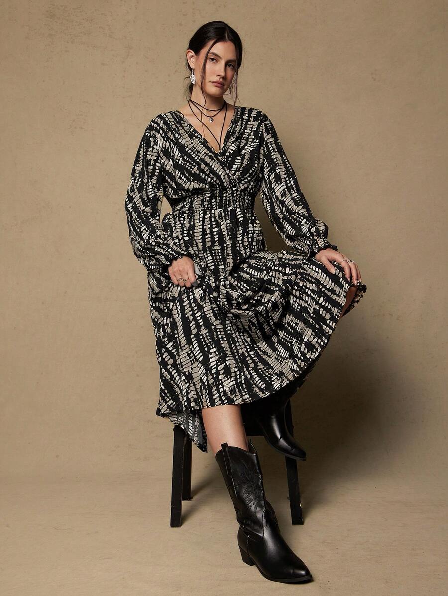 SHEIN VCAY 大码休闲百搭黑色扎染条纹图案女式长袖连衣裙，秋冬款 - 黑色 - 查看 1