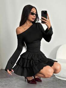 SHEIN PETITE 女士露肩领口长袖多层蛋糕下摆紧身连衣裙适合秋冬百搭风格 - 黑色 - 查看 4
