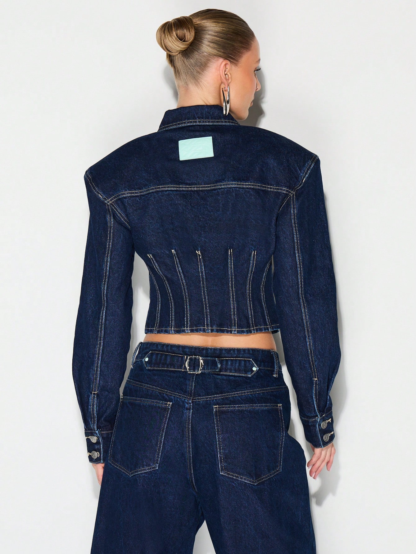 KIZN Giacca in denim corta con chiusura a bottoni