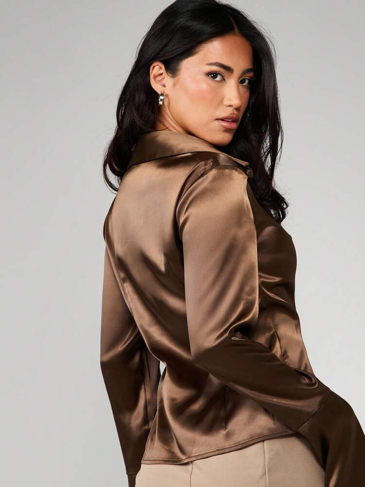 MISSGUIDED Blouse de luxe en satin à boutons, col chemise, manches longues, soie, Top formel de bureau et de soirée