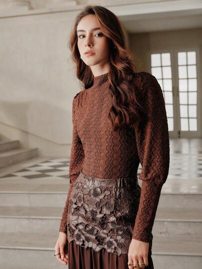 Anewsta Savoree Women's Shiny High-End Christmas Brown T-Shirt, Autumn/Winter