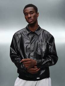 PLAYBOY X SUMWON Áo sơ mi cài nút họa tiết da rắn cá sấu dáng croptop tay dài có cổ, hoàn thiện bằng da PU - màu đen - Xem 2