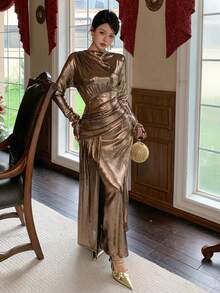 DAZY Women's Elegant Solid Color Glossy Pleated Mid-Length Dress, Autumn