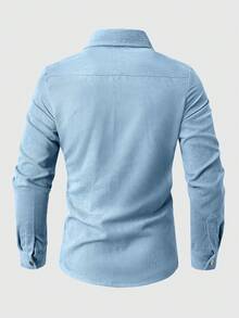 Manfinity Homme 灯芯绒纯色口袋前开襟纽扣休闲长袖衬衫，浅蓝色男士衬衫，婴儿蓝、天蓝色衬衫、卡罗莱纳蓝衬衫、大学蓝衬衫，冬季款 - 淺藍色 - 查看 2