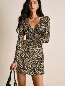 Poéselle Abito mini alla moda con maniche lunghe e fiori ditsy con laccio frontale per le donne