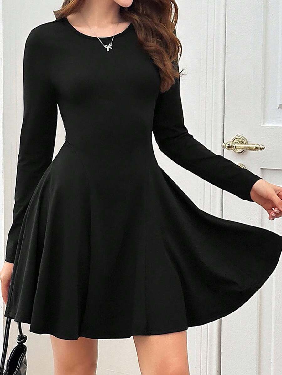 SHEIN 少女荷叶边长袖黑色连衣裙，青少年休闲连衣裙，修身A字连衣裙，长袖连衣裙，可爱黑色连衣裙，适合春季/秋季/圣诞节、节日/家庭日/新年等场合。 - 黑色 - 查看 1