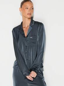 KIZN Set de pijama luxos cu cămașă și pantaloni lungi din satin, pentru o lenjerie de pat confortabilă.