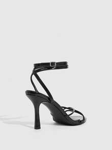 CUCCOO SZL 女士尖头搭扣设计时尚高跟凉鞋，适合日常穿着