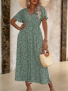 Roveilla 大码波西米亚风碎花 V 领高开衩连衣裙，带褶皱腰，适合夏季度假休闲