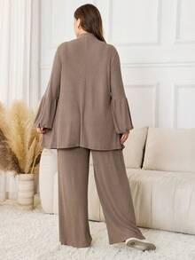 Lacomfia Plus Size Women Spring/Autumn Casual Daily Commute Simple Versatile Solid Color Ribbed Lantern Sleeve Tiered Ruffle Hem Top And Wide Leg Pants 2 Piece Set - Khaki - View 2