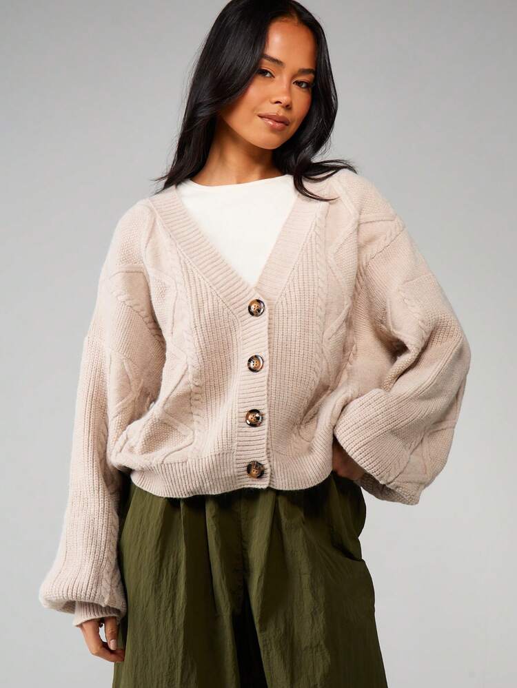 MISSGUIDED Cable Knit Button Front Cardigan With Long Sleeves And V Neckline For Fall Winter Layering