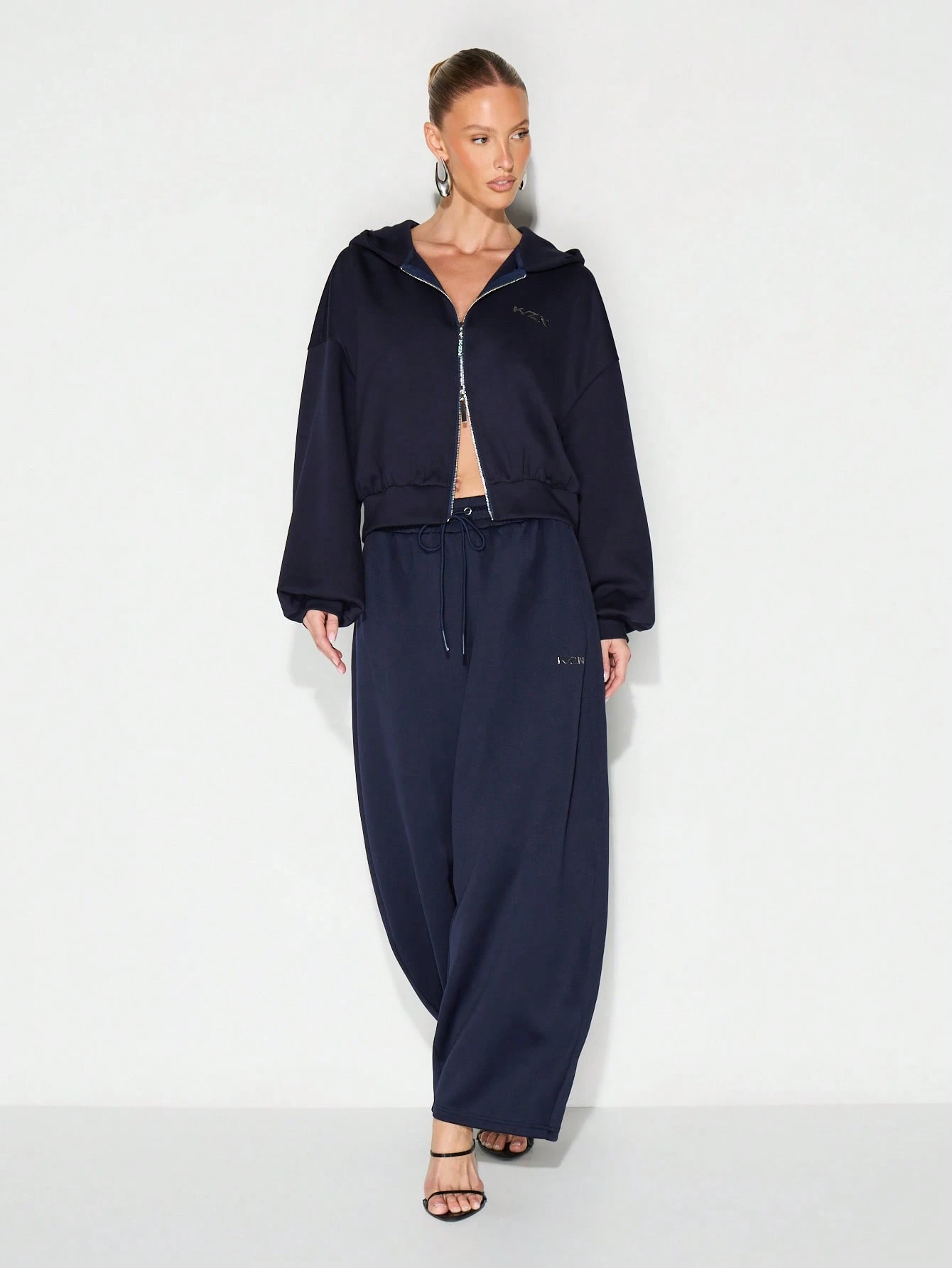 KIZN 끈이 달린 오버사이즈 풀지퍼 후드 티셔츠