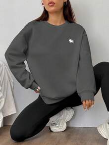 SHEIN Leap Crew 两件套少女休闲宽松加厚柔软长袖卫衣+紧身打底裤套装，深灰色和黑色，带迷你Logo，适合秋冬季穿搭、外出，舒适百搭，秋冬季叠穿单品，时尚少女风，休闲装，少女印花服装，秋冬服装，秋冬新款 - 彩色 - 查看 3