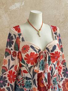 Soleia 大码女式休闲度假、毕业典礼、婚礼、复活节派对午餐上衣 - 宽松领口、胸前系带、喇叭袖修身衬衫 - 彩色 - 查看 3