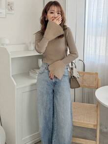 FRIFUL Women's Solid Color Patchwork Fuzzy Trim Flare Sleeve Fitted Sweater, Autumn/Winter - Camel - View 3