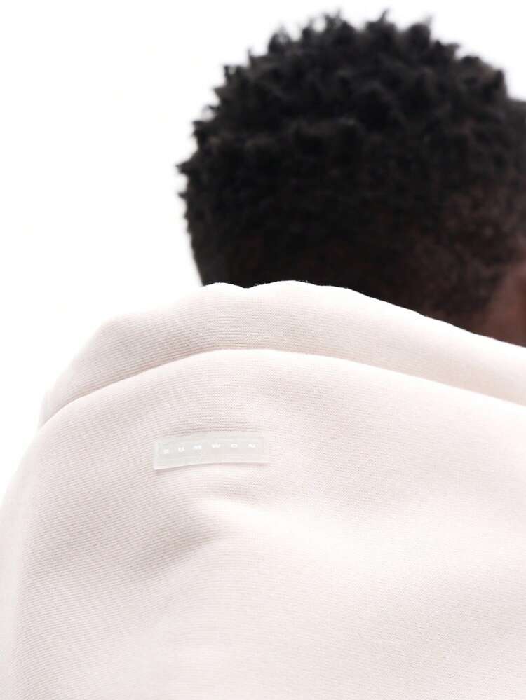 Kapuzenjacke mit durchgehendem Reißverschluss und Mitteltasche