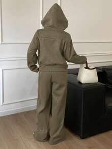 DAZY 女款休閒連帽衛衣與寬腿褲兩件套，秋季女款居家休閒套裝 - 軍綠色 - 查看 2