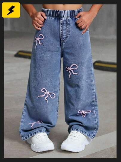 SHEIN Young Girls' Casual Cute Vintage Light Blue Distressed Denim Jeans With Pink Bow Embroidery, Loose Straight Fit, Soft And Comfortable Fabric, Fashionable And Versatile, Girls Denim Fall Winter Jeans With Bows