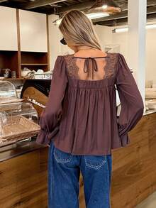 SHEIN Frenchy Áo cánh nâu thời trang nữ, áo cánh ren dài tay thường ngày, áo cánh thanh lịch, áo nữ thanh lịch, áo cánh nữ thanh lịch, đơn giản và sang trọng, thích hợp mặc hàng ngày, đi chơi, đi làm, thu/đông, áo nâu cho nữ, áo kaki, áo nâu cà phê, mọi mùa, lễ tạ ơn cho nữ, áo năm mới, áo thường ngày, áo mùa thu, áo thích hợp cho tiệc tùng, halloween, giáng sinh, sự kiện ngày lễ, áo cánh boho, ngày lễ cho nữ - Rỉ Nâu - Xem 5