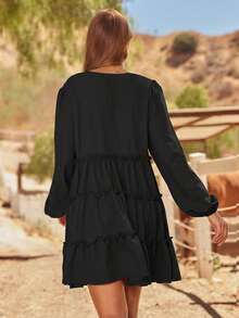 西部风混纺针织梭织V领长袖娃娃迷你连衣裙，休闲可爱秋季西部风波西米亚风穿搭 - 黑色 - 查看 2