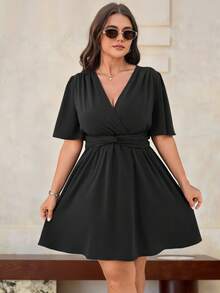 Roveilla 大码女式优雅纯色褶皱腰扭纹 A 字喇叭袖短款连衣裙，适合通勤和度假，春夏季 - 黑色 - 查看 6