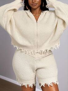 Slaydiva 2025 秋冬新品 纯色卡其色流苏连帽短裤针织套装 大码女装 - 卡其色 - 查看 4