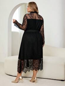 SHEIN CURVE+ 秋冬季优雅职场黑色针织蕾丝立领喇叭形撞色蕾丝长袖大码连衣裙 - 黑色 - 查看 2