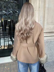 Aloruh 秋冬季时尚毛绒袖口卡其色大衣 - 卡其色 - 查看 2