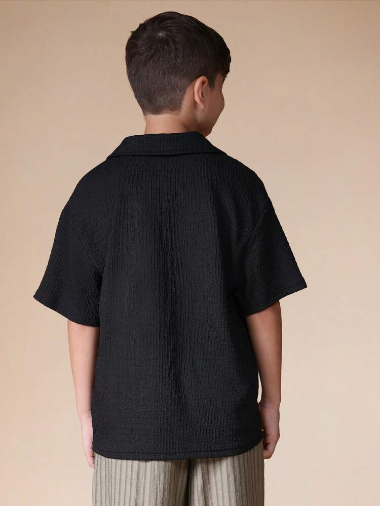 Textured Button Down Short Sleeve Shirt