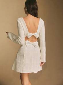 Poéselle 女士方领长袖露背蝴蝶结装饰优雅迷你连衣裙 - 白色 - 查看 8