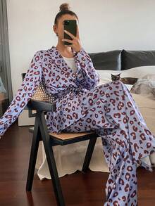 DAZY Charming Leopard Print Satin Robe & Pants Set, Women Sleepwear, Fall & Winter Clothes - Blue - View 5