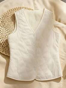 GlowEve 女士V领仿羊羔绒无袖修身开襟上衣，休闲都市风，适合秋冬季节，可作内搭或外穿，适合办公室通勤。 - 杏色 - 查看 7