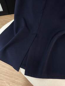 GlowEve 藏蓝色女士收腰直筒半身裙，前开衩设计，仿翻盖口袋，优雅中长裙