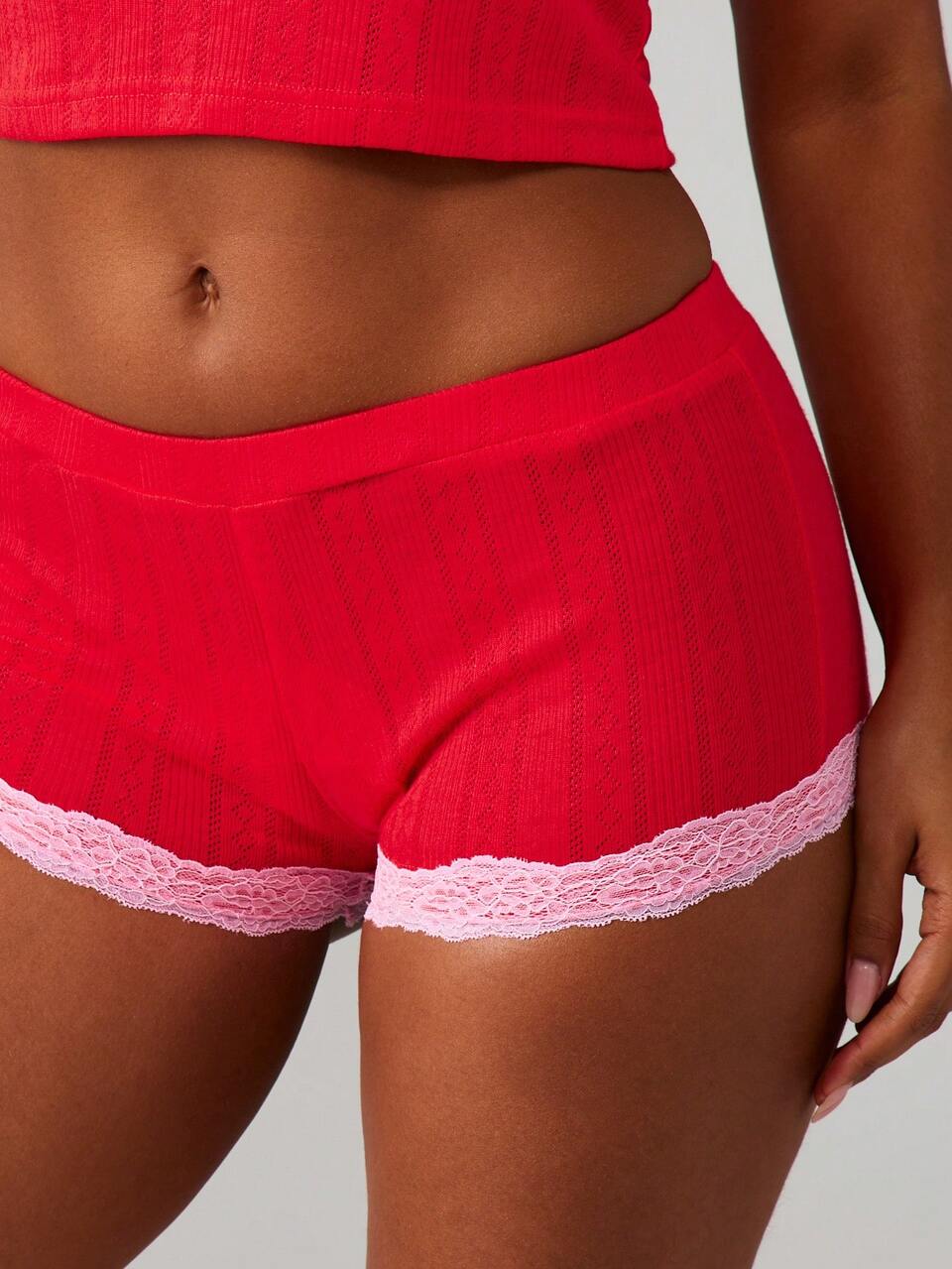 MISSGUIDED Set pigiama con canotta e pantaloncini con orlo in pizzo, abbigliamento da relax e da notte