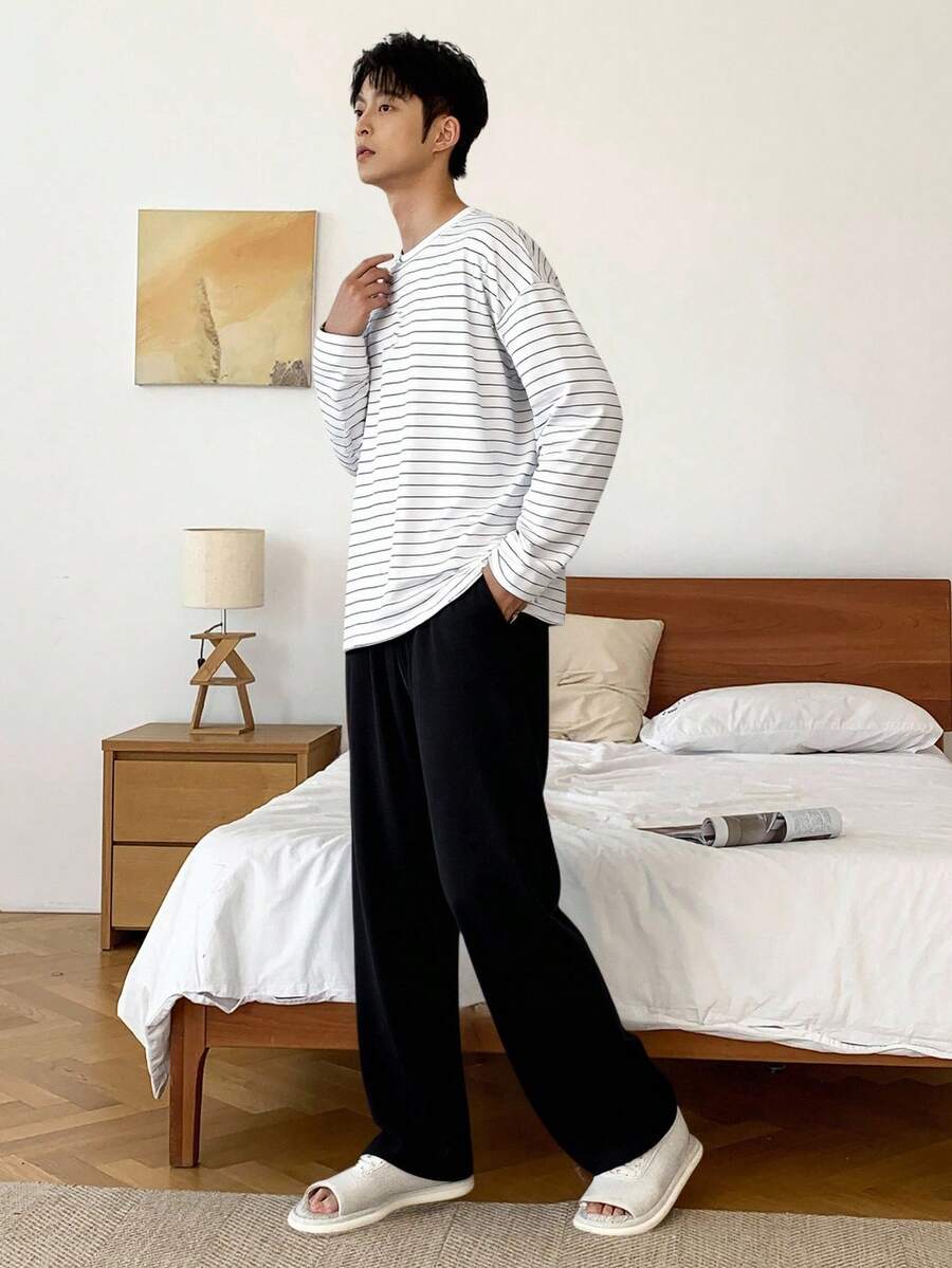 DAZY Conjunto casual de otoño para hombre - Parte superior a rayas azules sobre base blanca con pantalones de unicolor de cintura elástica, ropa de otoño e invierno - Multicolor - Ver 1