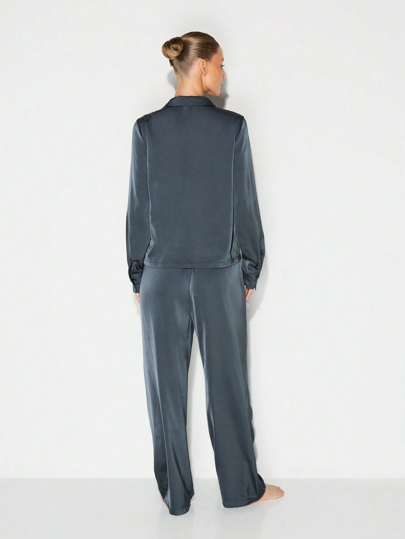 KIZN 새틴 버튼 프런트 셔츠와 롱 팬츠 세트