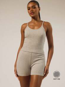 MUSERA ESSENTIALS Camiseta de tirantes finos, de costilla suave y espalda de tirantes, prenda interior esencial para otoño, invierno, primavera y verano, ideal para el día a día, el descanso y las vacaciones - Gris - Ver 1