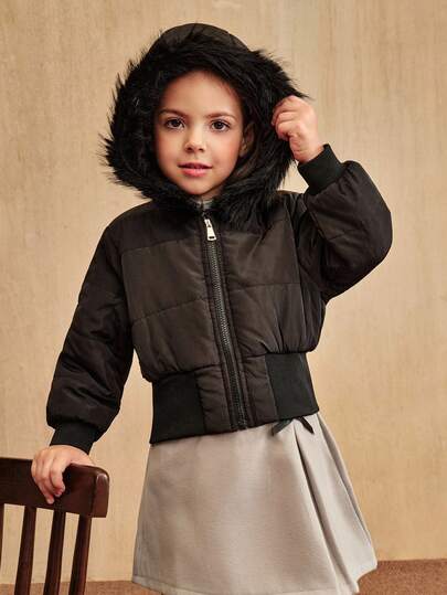 SHEIN 女童黑色连帽加厚高腰罗纹修身时尚羽绒服，秋冬季休闲百搭外套，女童黑色带毛领羽绒服，幼儿女童冬季外套，儿童黑色冬季夹克，幼儿女童黑色连帽羽绒服