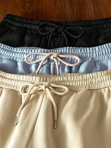 Manfinity Unisex 4件套男士针织休闲宽松纯色短裤，百搭日常穿着，青春时尚，情侣装 - 彩色 - 查看 3