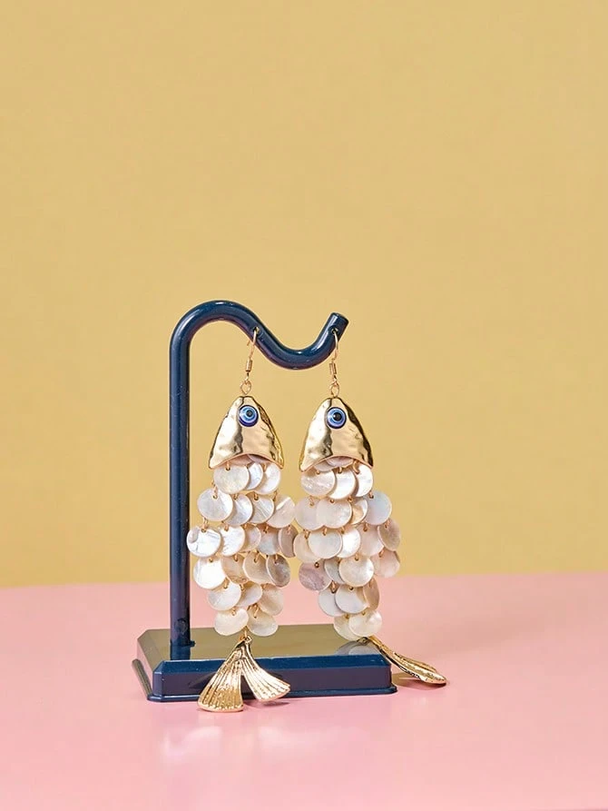 Joivida 2pcs 3D Movable Fish Earrings, Gold Plated Fish Dangle Earrings, Articulated Fish Jewelry, Unique Fish Pisces Earrings, Sea Lover Gift For Her - Multicolor - View 1