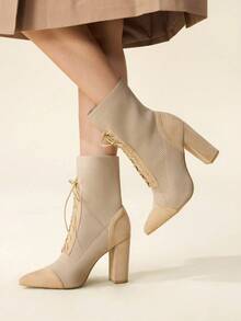 CUCCOO BASICS 尖头粗跟杏色弹力时尚中筒靴，优雅通勤、郊游、聚会之选 - 杏色 - 查看 5