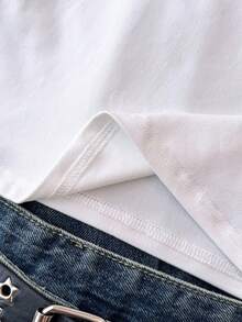 Glowzi 少女休闲复古 Y2K 露肩船领白色印花紧身 T 恤 - 白色 - 查看 6