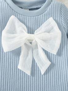 SHEIN Playful Pals 2pcs/Set Baby Girl Autumn&Winter Casual Style Suit,Bowknot Decoration ,Long Sleeves Top&Long Jeans