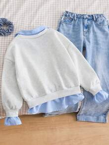 Genkimix Kids 1 件女童灰色 2 合 1 卡通印花卫衣，拼接设计，学院风条纹领上衣，适合旅行、上学、郊游 - 灰色 - 查看 2