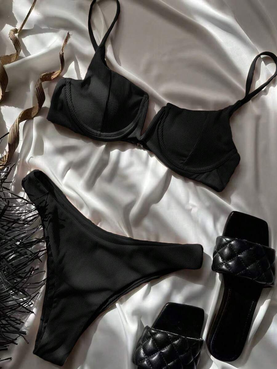 SHEIN Swim Summer Beach Solid Color Two-Piece Bikini Set Carnival - Black - View 1