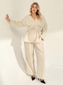 Auralis 束腰双排扣双腰带修身长袖衬衫和直筒裤套装 / 大码女士通勤度假柔杏色长袖衬衫套装 / 优雅通勤职场办公室性感套装 / 美人鱼风格套装 - 杏色 - 查看 4